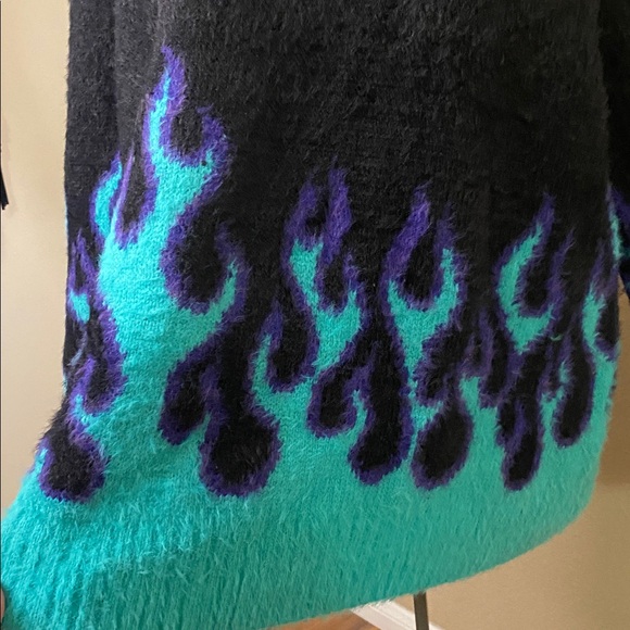 Adika Black heavy knit goth rock Sweater Blue and Purple Flames 🖤🖤☠️ - Picture 2 of 7